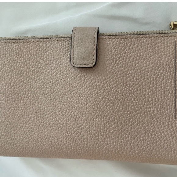 Michael Kors wallet - Picture 4 of 12